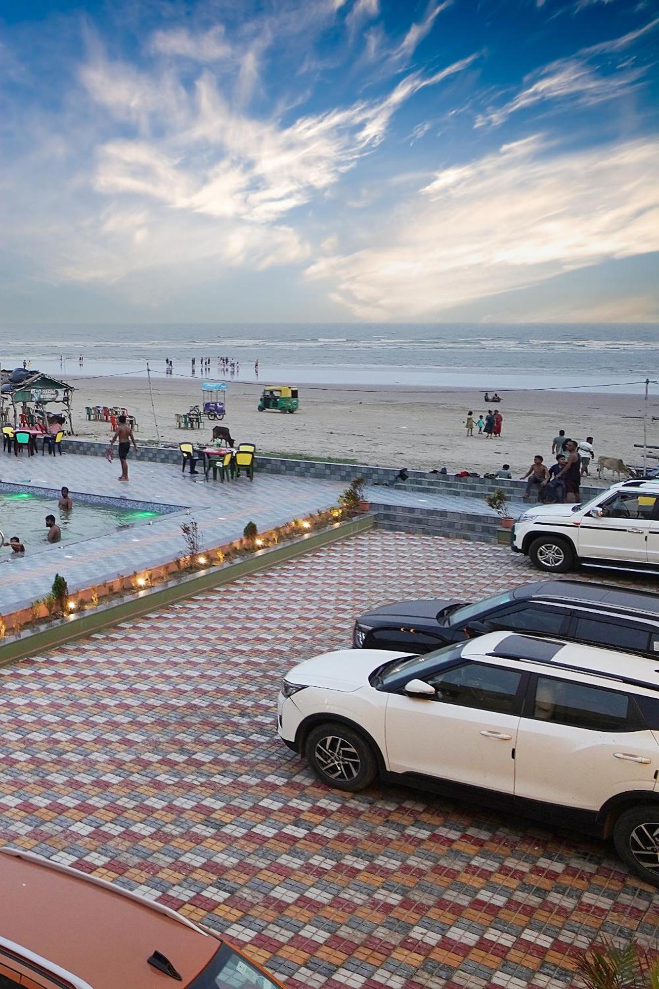 Goa Beach Resort On Beach Mandarmani Esterno foto