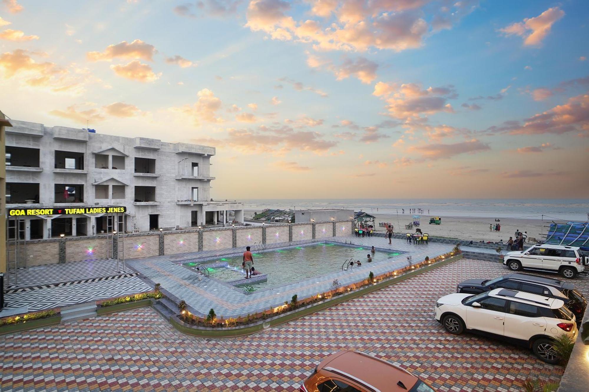 Goa Beach Resort On Beach Mandarmani Esterno foto