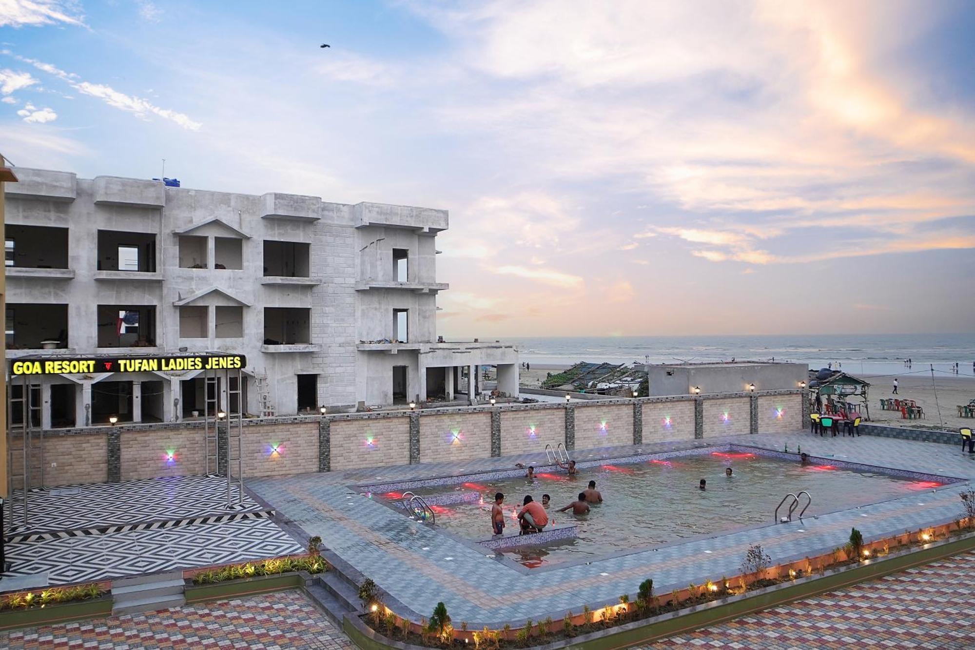 Goa Beach Resort On Beach Mandarmani Esterno foto