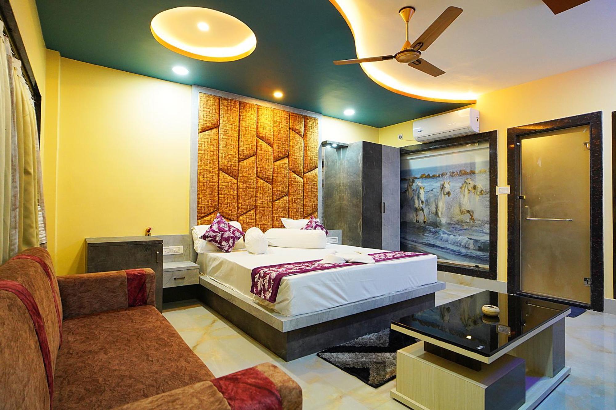 Goa Beach Resort On Beach Mandarmani Esterno foto