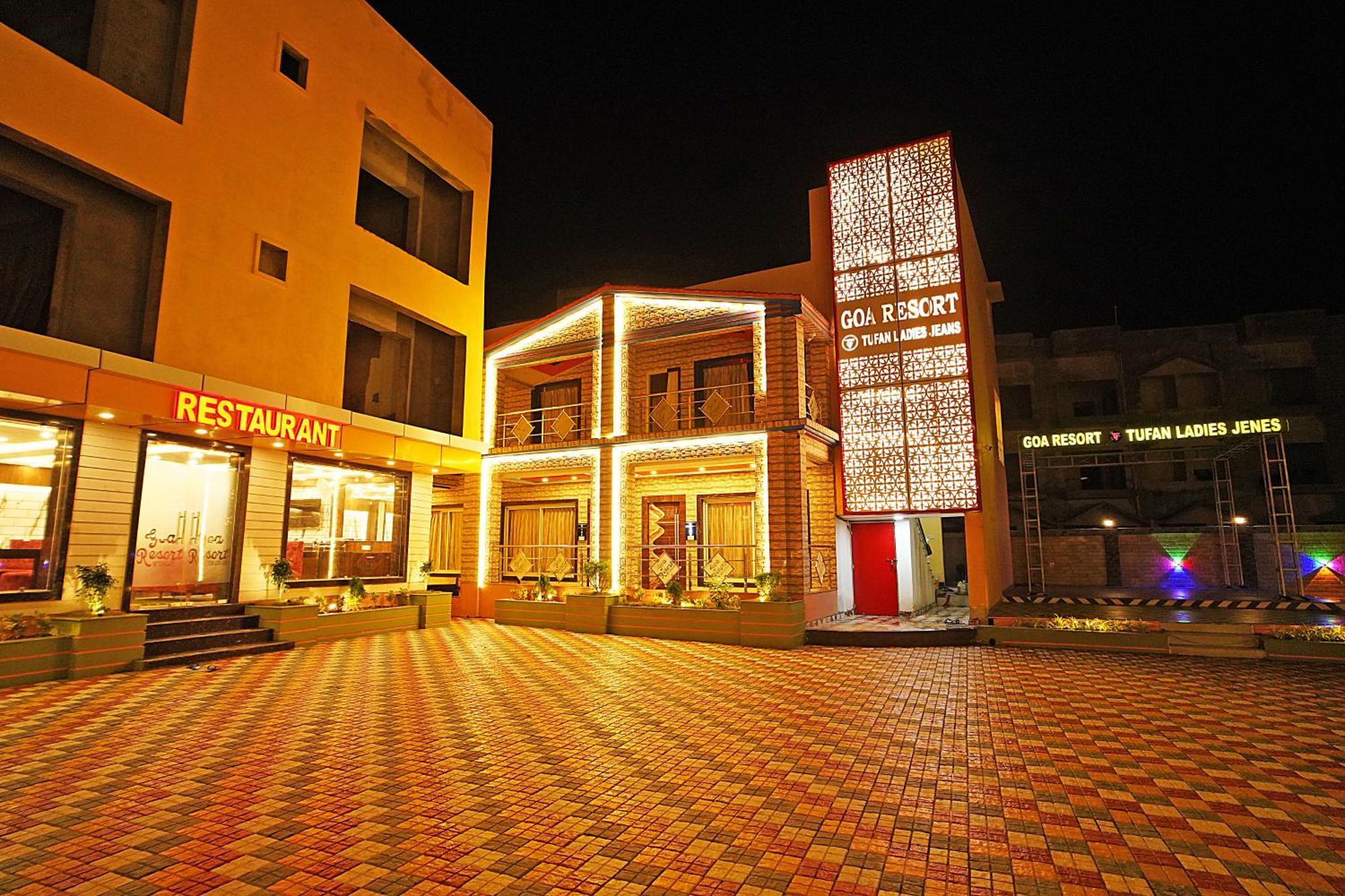 Goa Beach Resort On Beach Mandarmani Esterno foto
