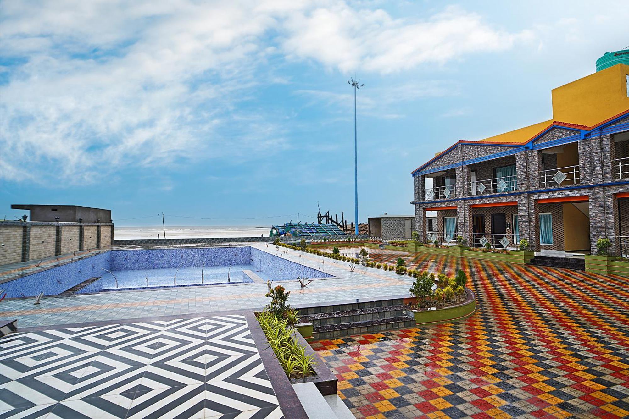Goa Beach Resort On Beach Mandarmani Esterno foto