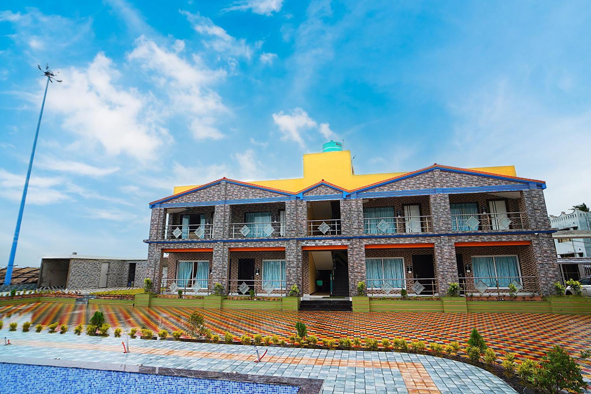 Goa Beach Resort On Beach Mandarmani Esterno foto