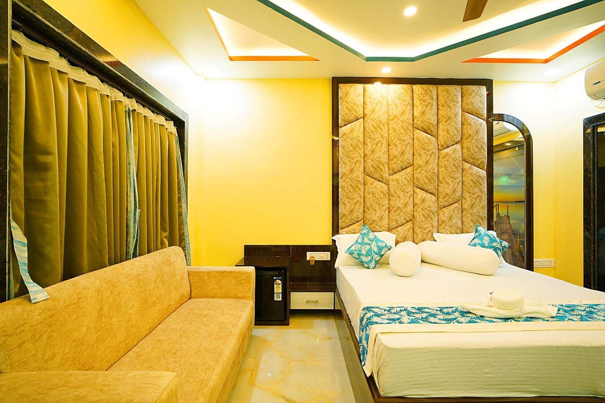 Goa Beach Resort On Beach Mandarmani Esterno foto