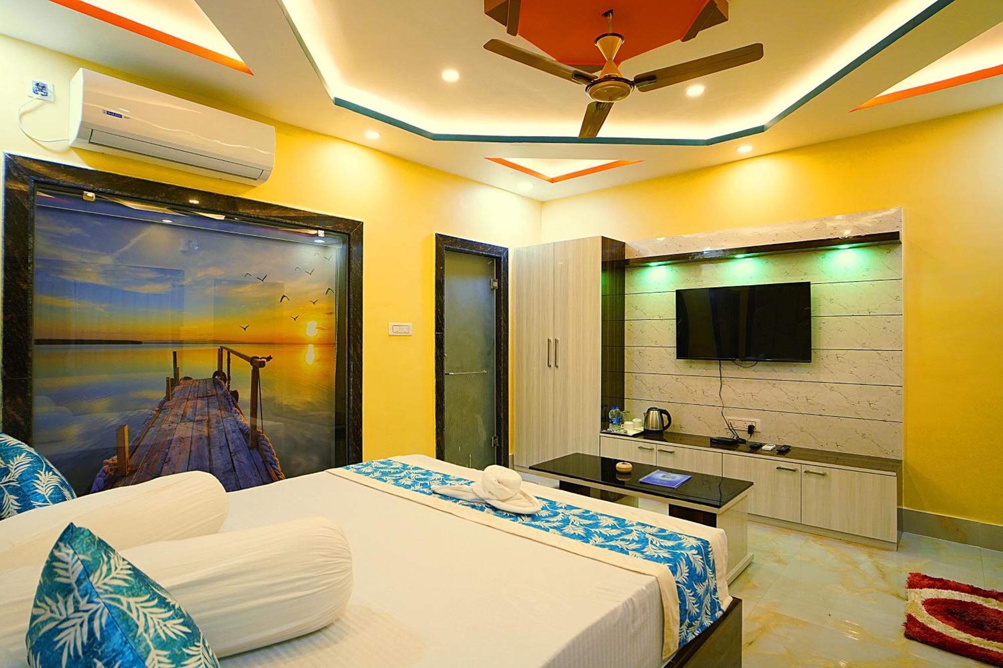Goa Beach Resort On Beach Mandarmani Esterno foto