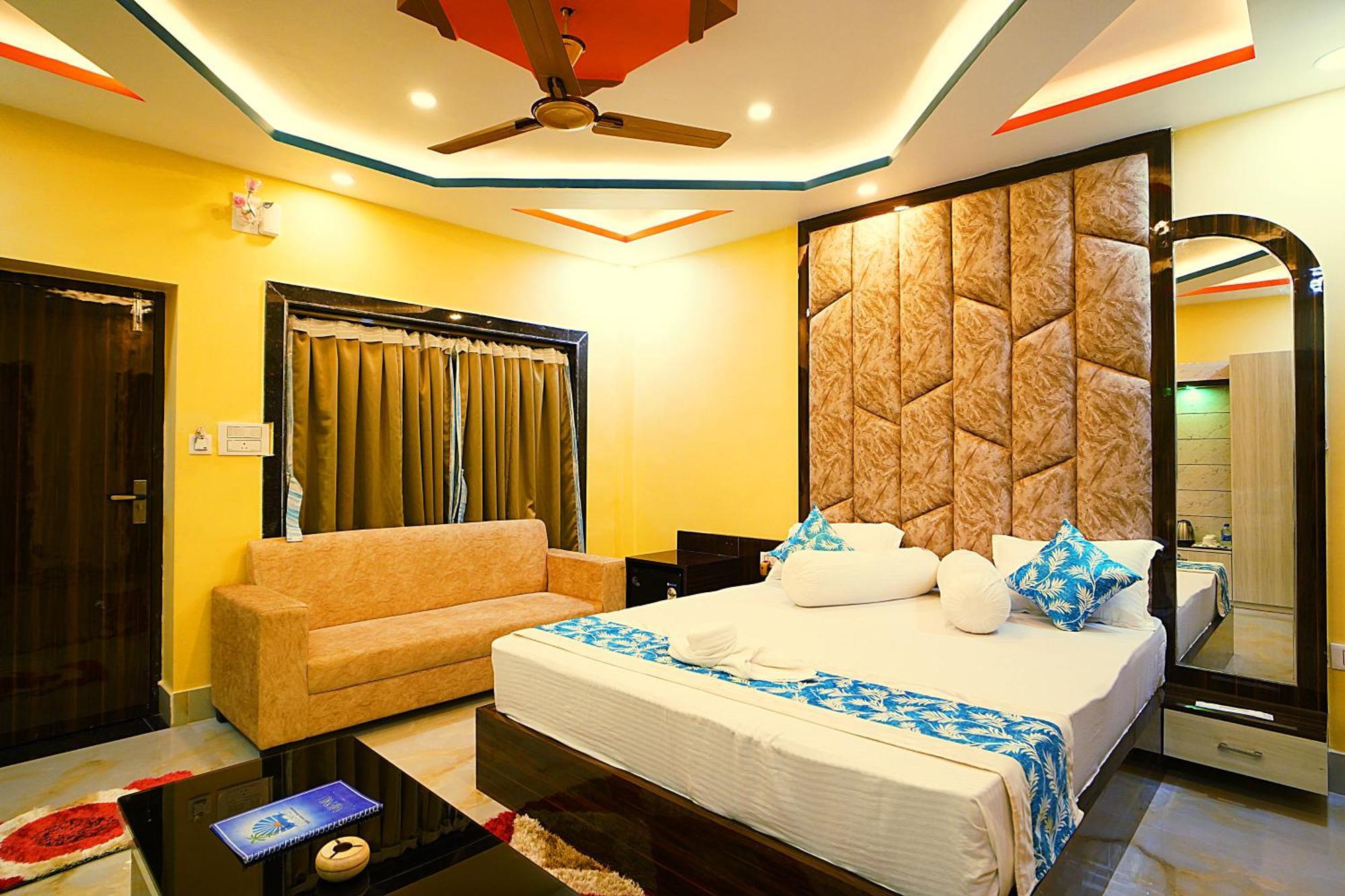 Goa Beach Resort On Beach Mandarmani Esterno foto