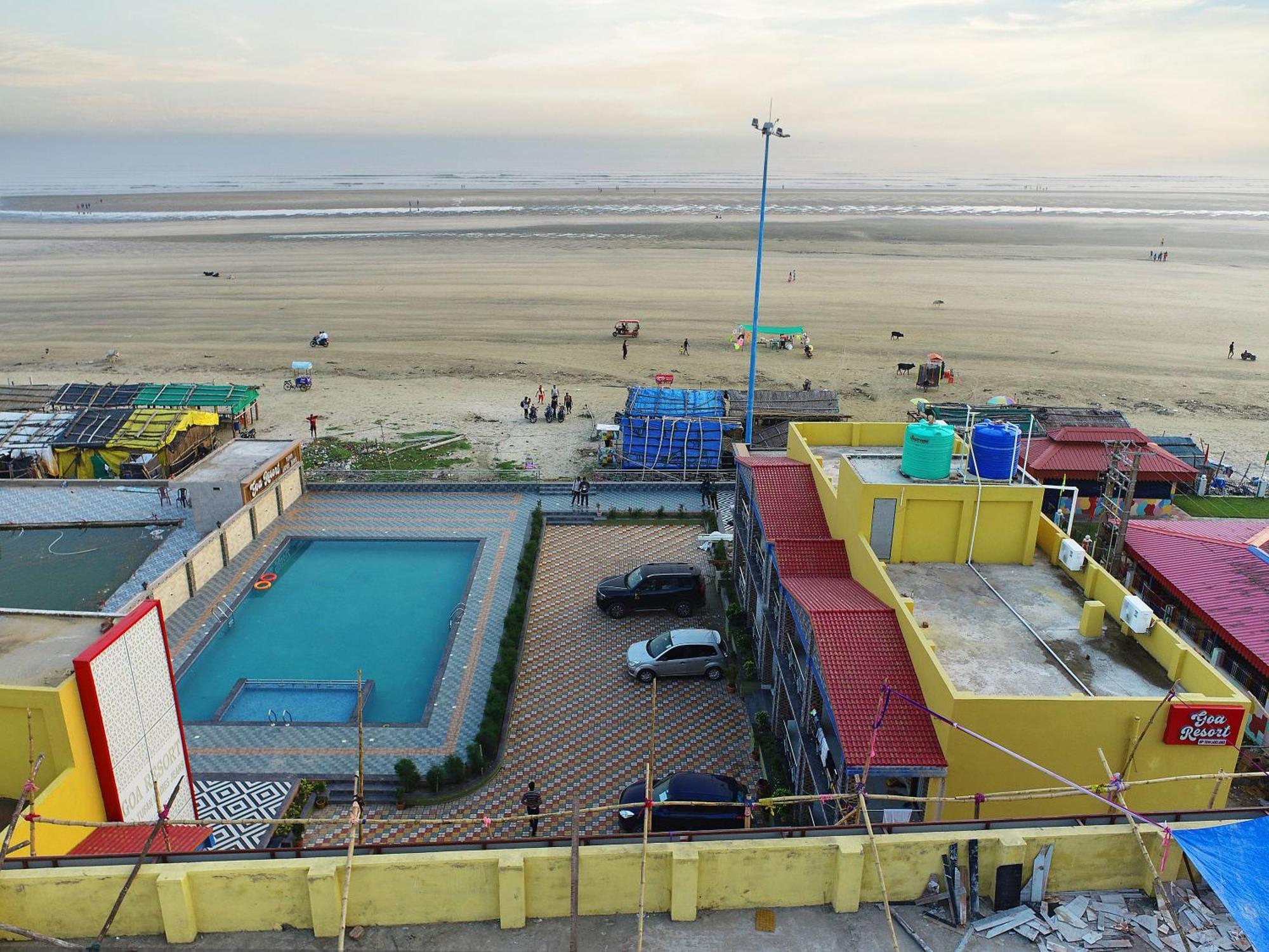 Goa Beach Resort On Beach Mandarmani Esterno foto
